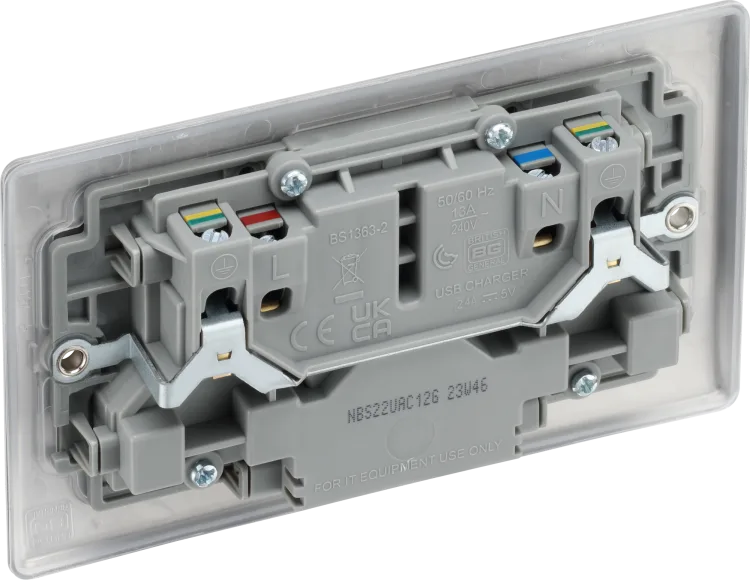 BG NBS22UAC12G Double Switched Single Pole, with USB A + C (12W)